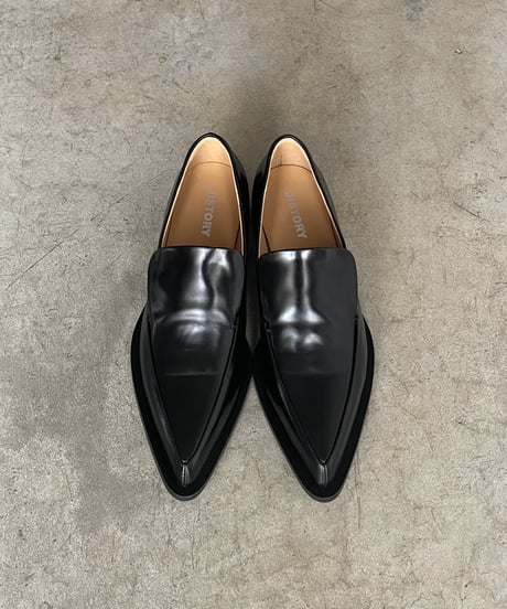LEATHER POINTED TOE LOAFER / 2color