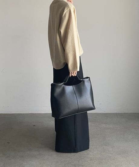FLAT HANDLE LEATHER TOTE BAG