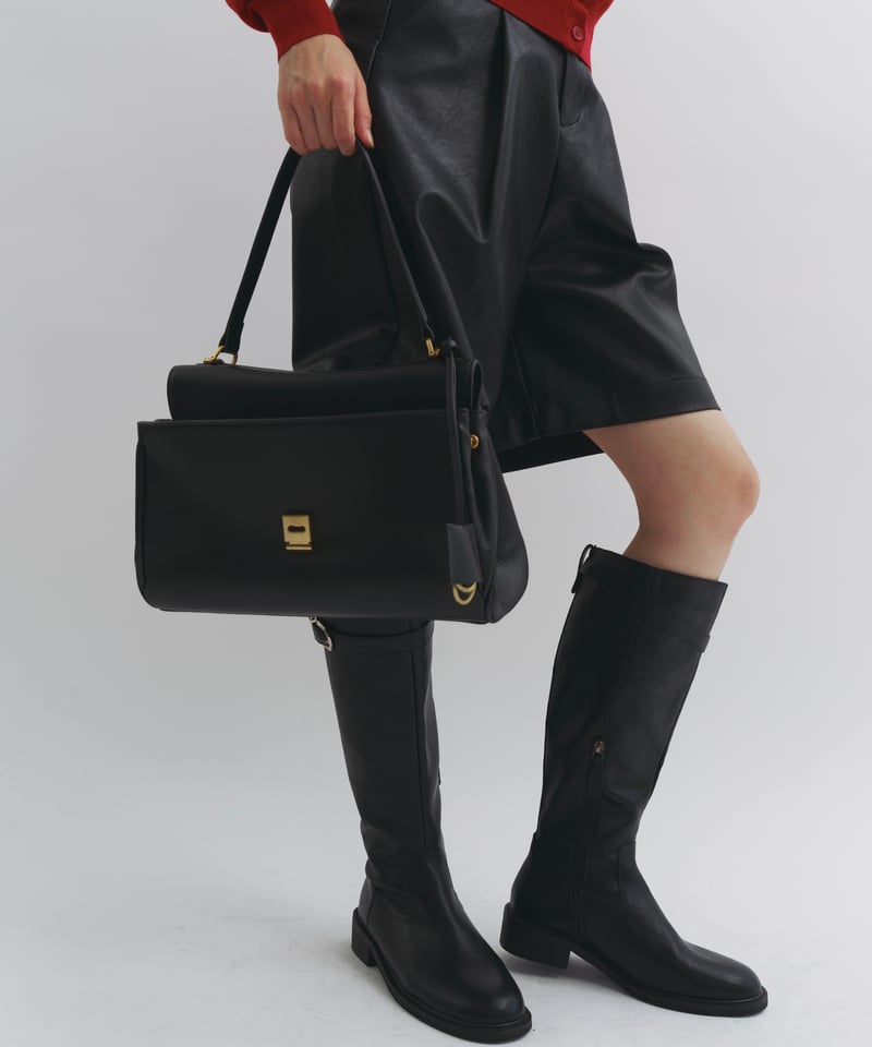 JISTORY GRAIN LEATHER FLAP BAG 黒 JISTORY GRAIN LEATHER FLAP BAG 黒