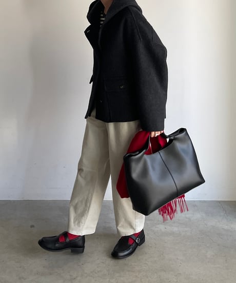 FLAT HANDLE LEATHER TOTE BAG