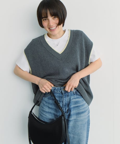 HALF MOON LEATHER SHOULDER BAG / 2color
