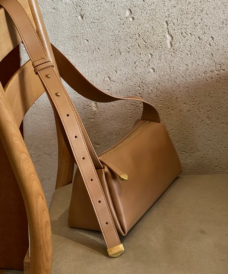 LEATHER ONE SHOULDER BAG/2color