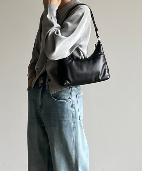 PADDED ONE SHOULDER HOBO BAG