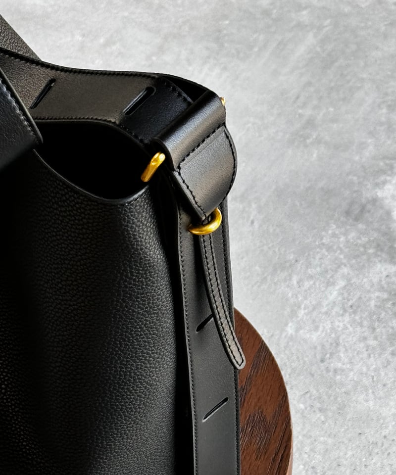 ONE HANDLE BUCKET BAG | JISTORY