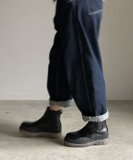 CLEAR SOLE CHELSEA BOOTS