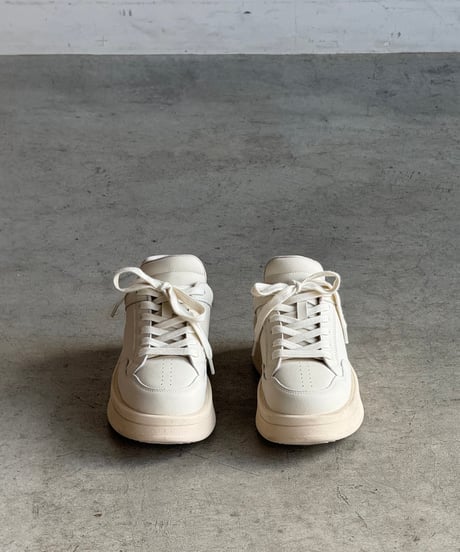 PLATFORM LEATHER COURT SNEAKERS