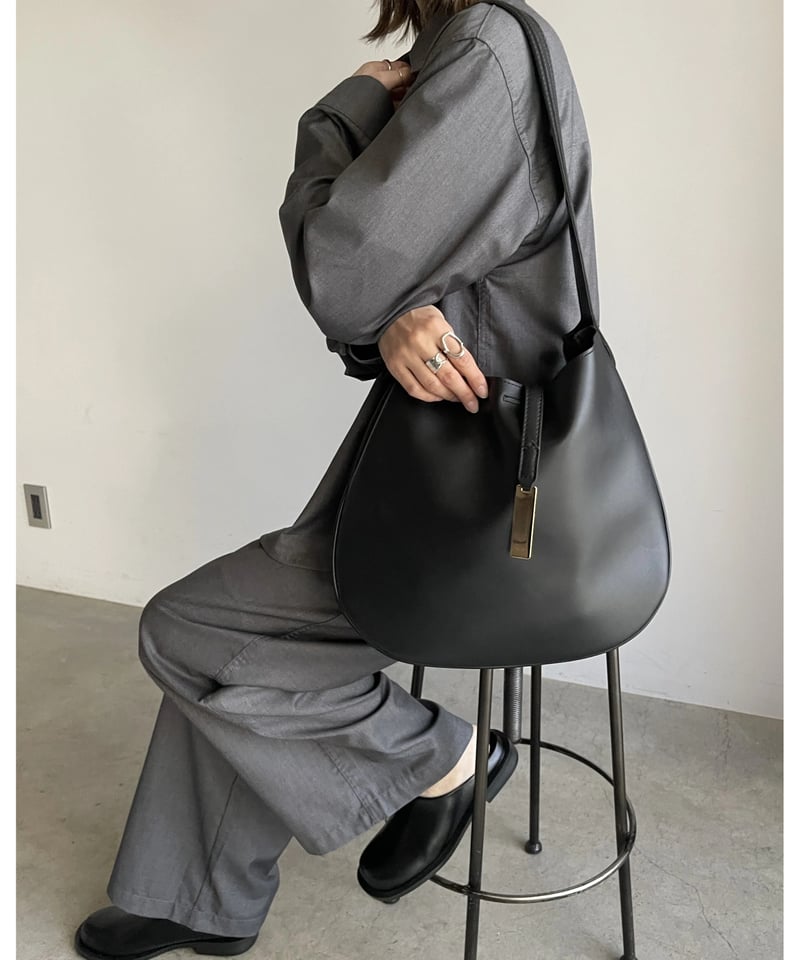 値下げ！【JISTORY 】CLAMSSHOULDERBAG新品（タグ、袋あり） CLAMS SHOULDER BAG | JISTORY