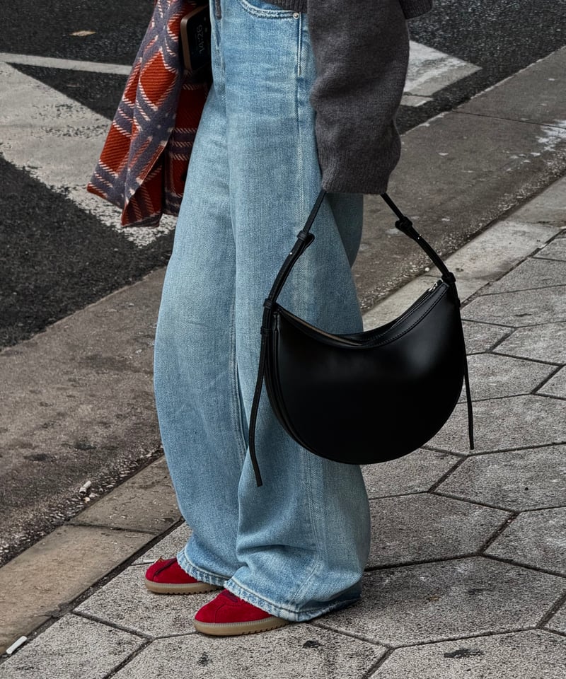 バッグ braid leather half moon shoulder bag HALF MOON LEATHER SHOULDER BAG / 2color | JISTORY