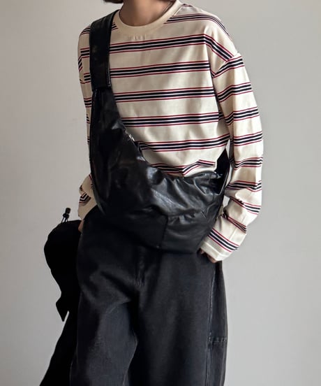 CRESCENT SHOURDER BAG
