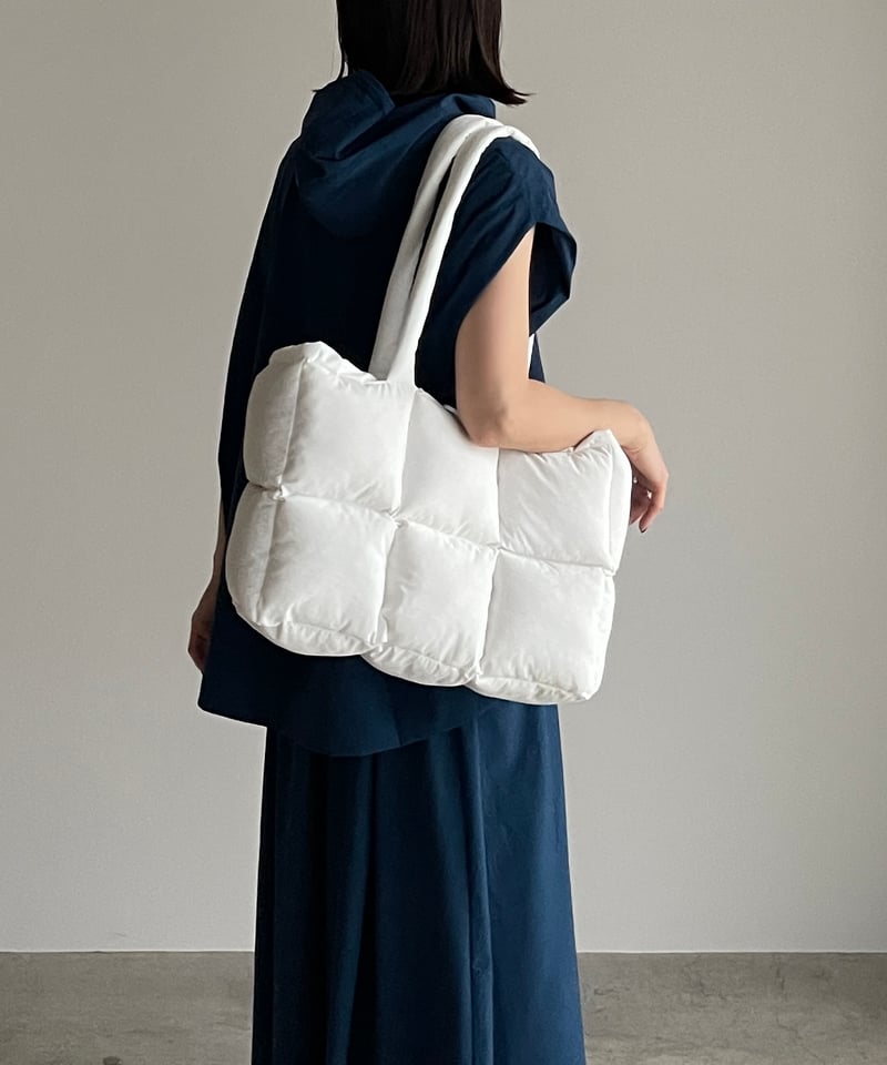 ほぼ新品、極美品　JISTORY トートバッグ PADDED SHOULDER BAG / 3color | JISTORY