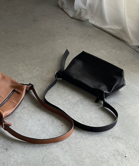 LEATHER SQUARE  SHOULDER / 2color