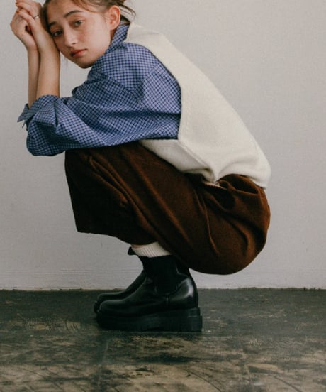 SIDE GORE CHELSEA BOOTS middle