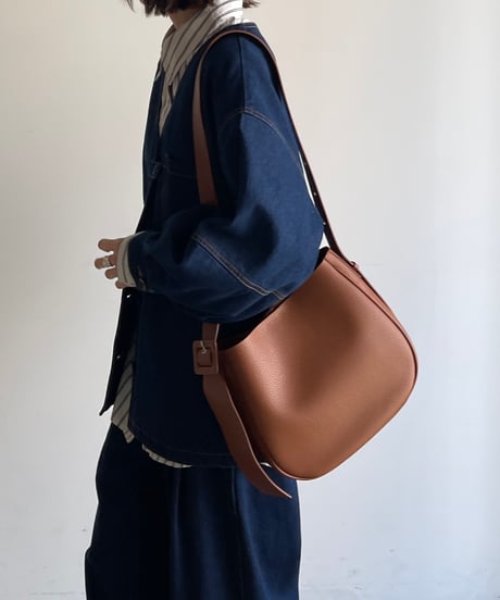 ROUND LEATHER SHOULDER BAG / 2color