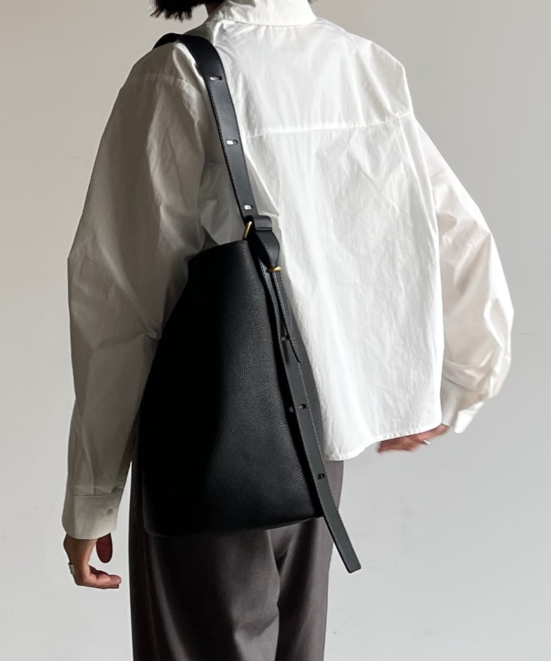 ONE HANDLE BUCKET BAG | JISTORY ONE HANDLE BUCKET BAG | JISTORY