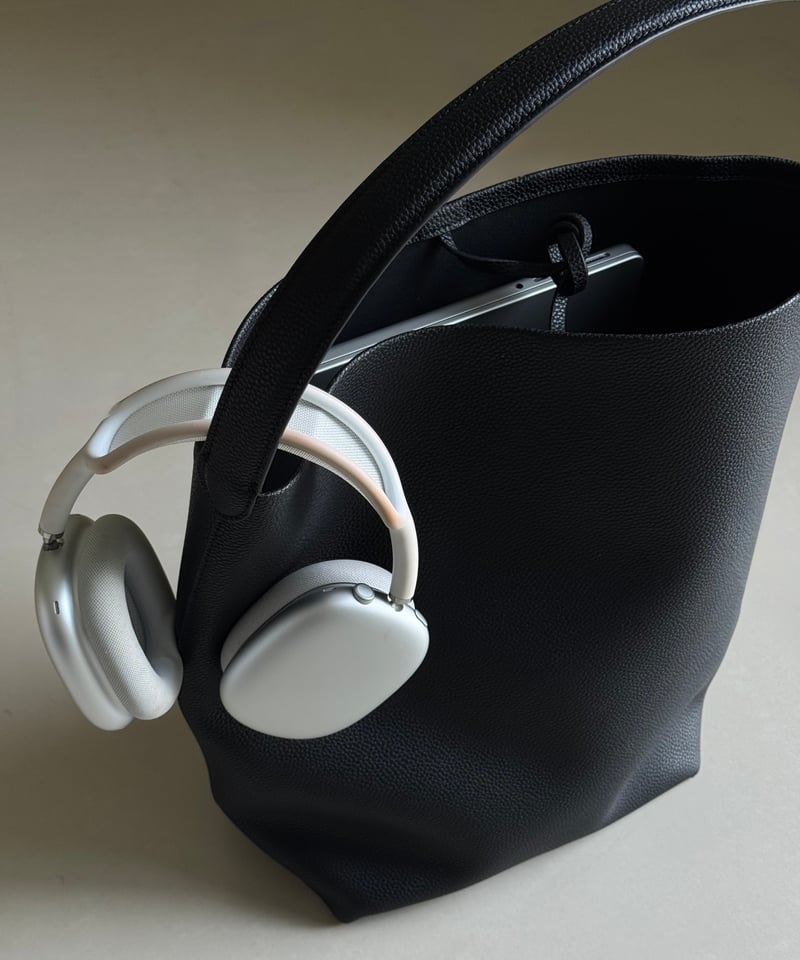 【美品】JISTORY ワンハンドルショルダーバッグ　ミドル　ブラック　レザー ONE HANDLE SHOULDER BAG / 3color | JISTORY