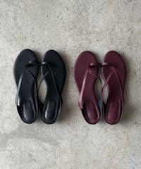 LINE STRAP SANDAL