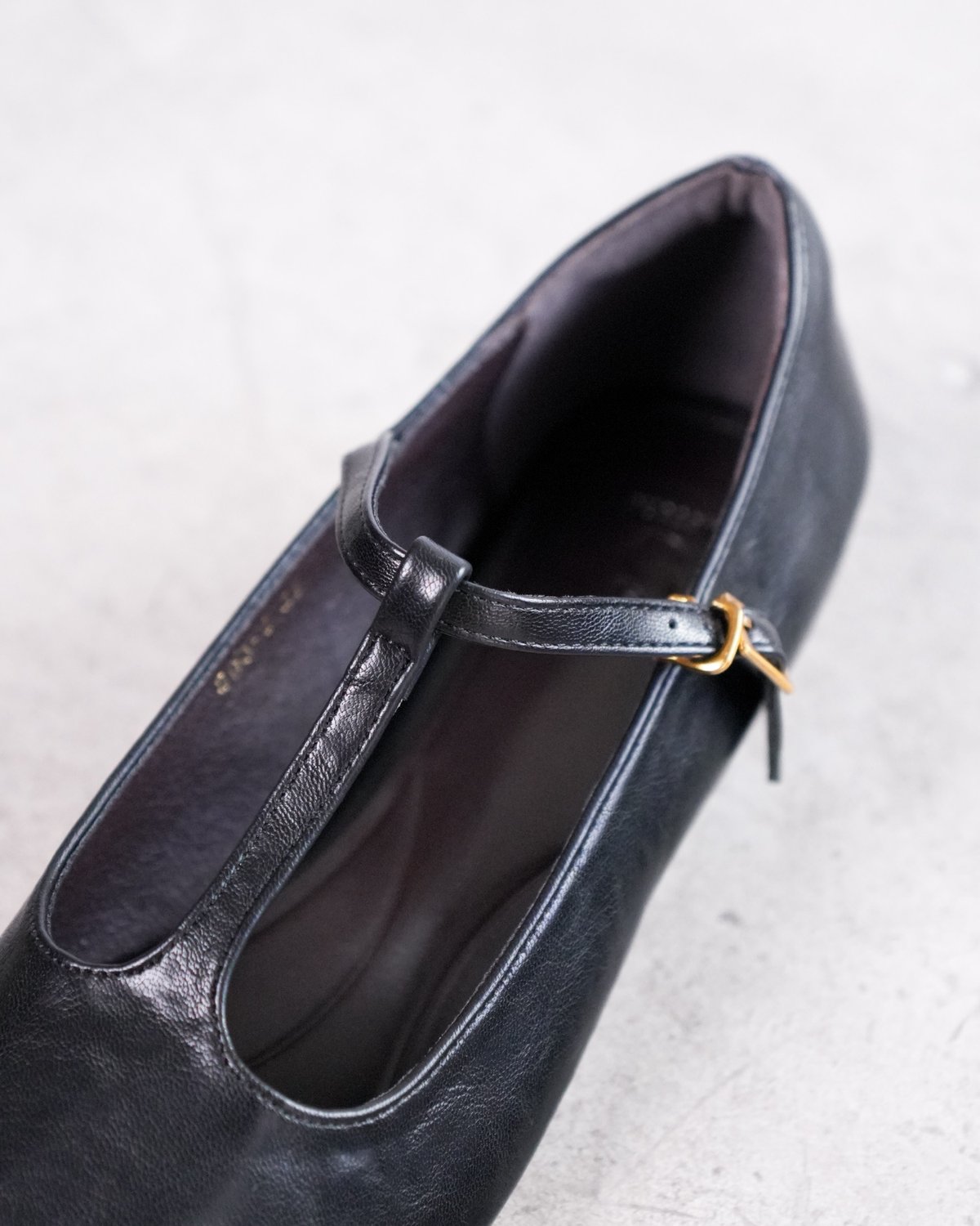 T-STRAP LOW HEEL SHOES | JISTORY T-STRAP LOW HEEL SHOES | JISTORY