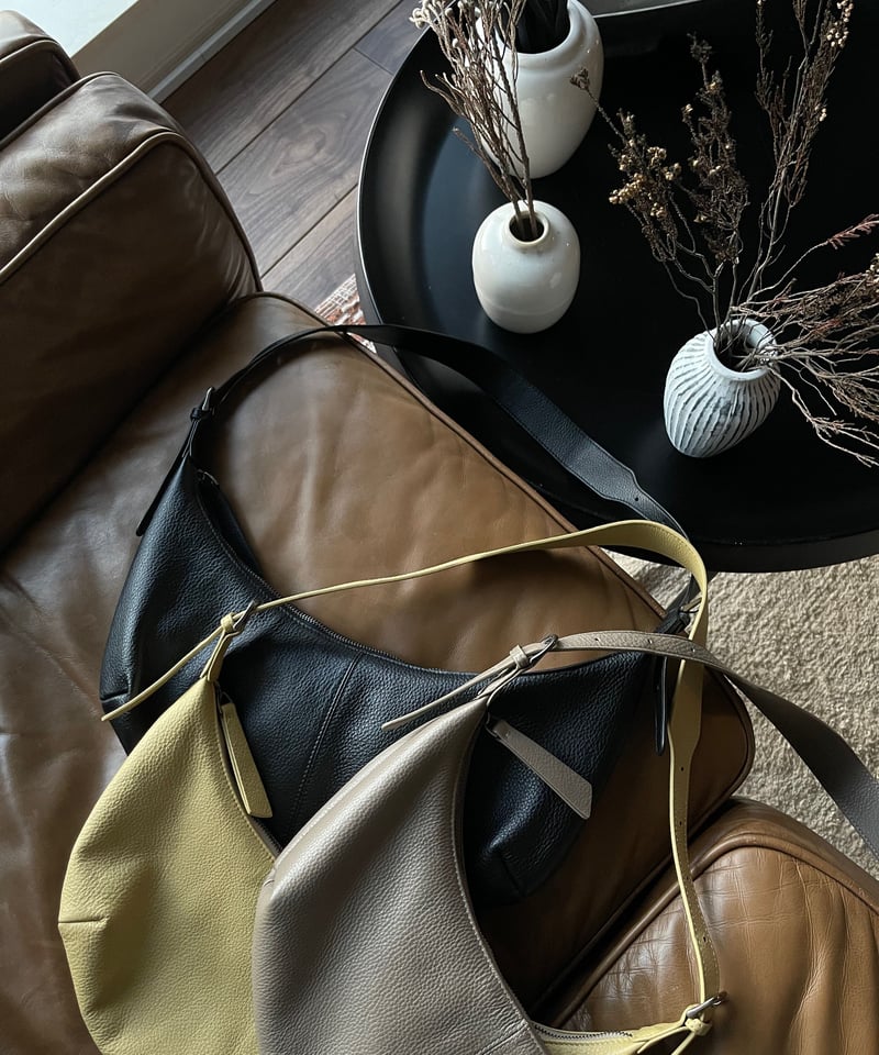 LEATHER SHOULDER BAG / 3color | JISTORY