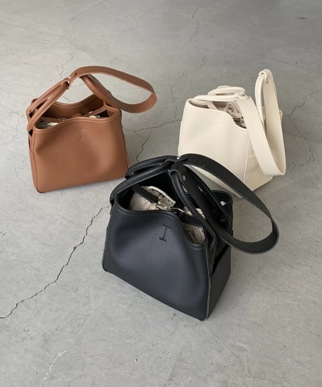 BUCKET SHOULDER BAG