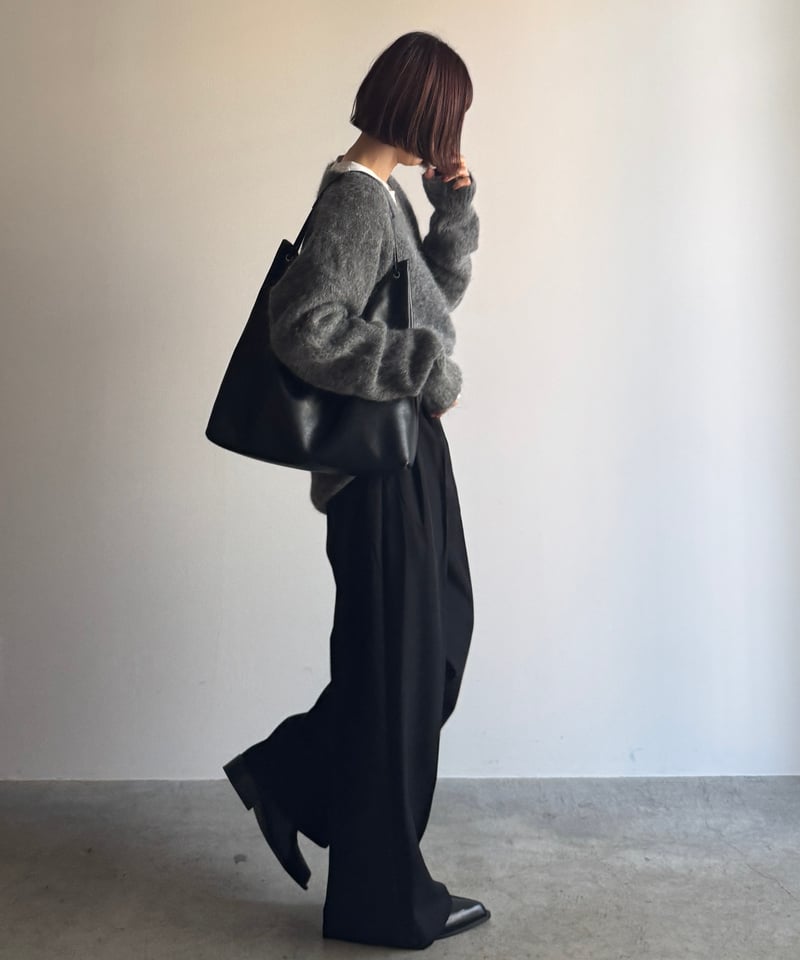 バッグ iirot Triangle Leather Pouch_Black TRIANGLE LEATHER TOTE BAG | JISTORY