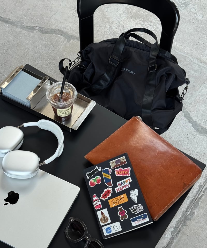 ノベルティ　ボストン　ショルダー付き　型押し 1点のみ ショルダーベルト付き】ボストンハンドバッグ / 組曲