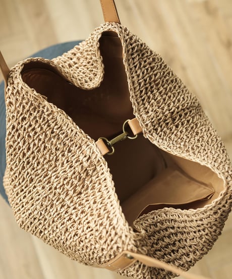 ROUND STRAW SHOULDER BAG