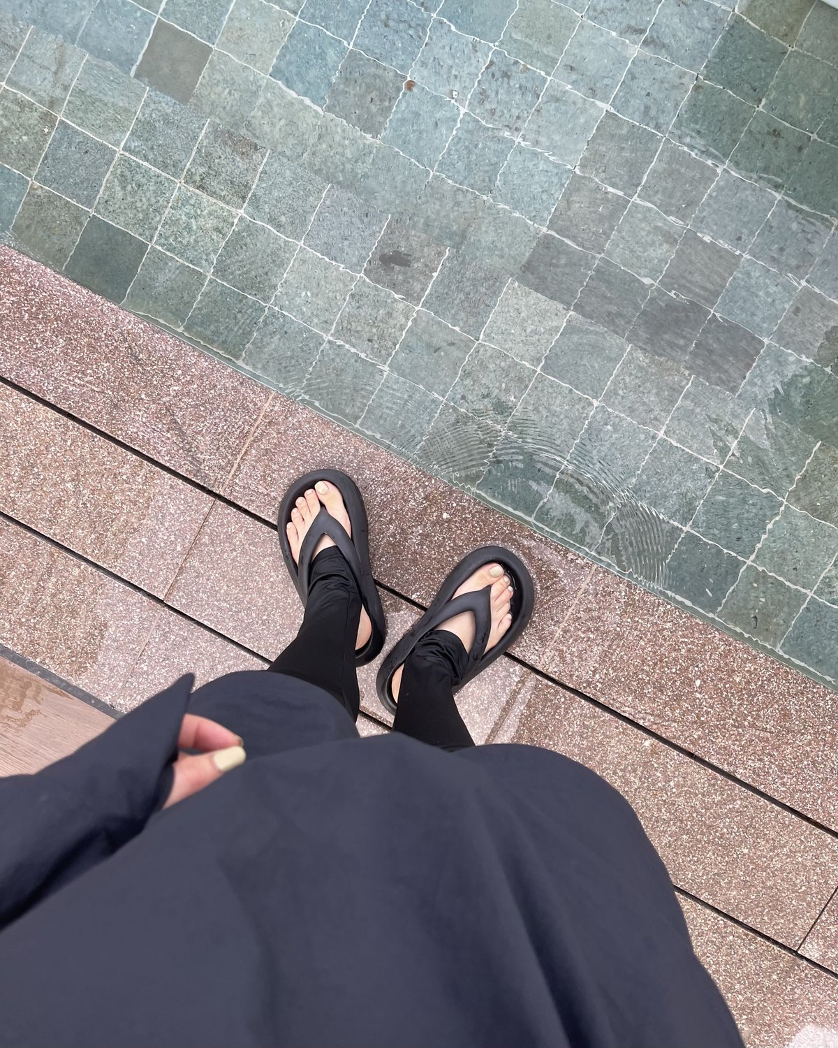 【現品限り一斉値下げ!】 PLATFORM THONG SANDALS | JISTORY 邦楽