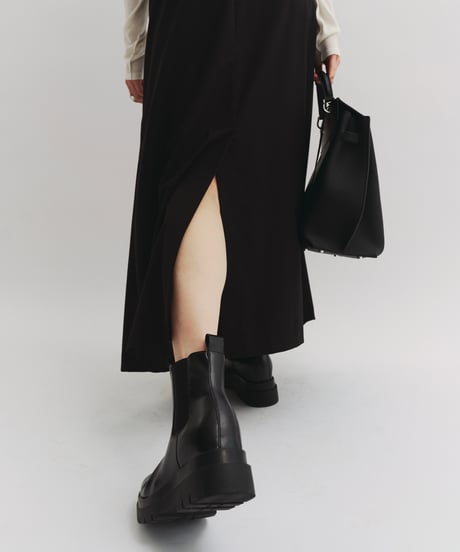 SIDE GORE CHELSEA BOOTS middle