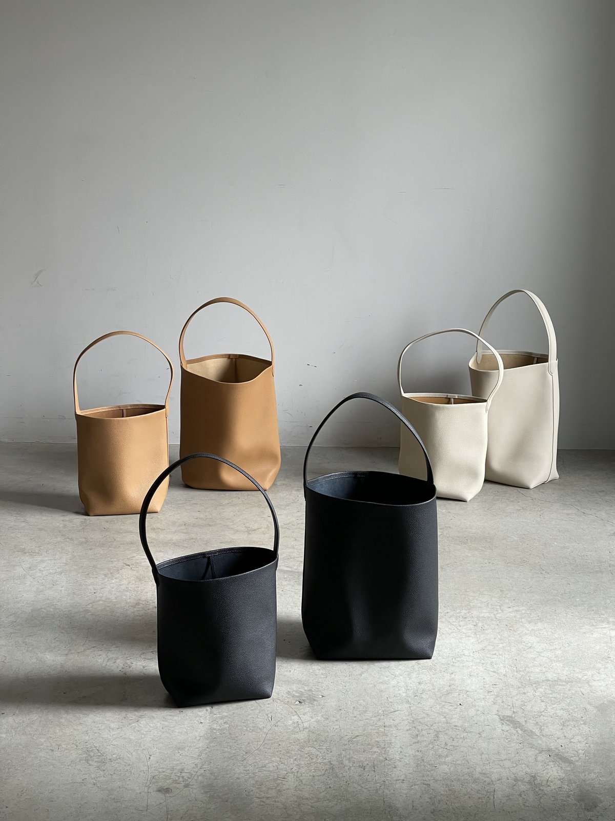 ONE HANDLE SHOULDER BAG middle | JISTORY ONE HANDLE SHOULDER BAG middle | JISTORY