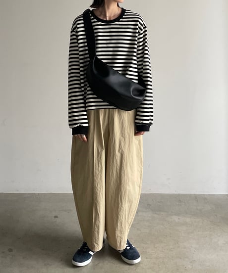 SOFT LEATHER HALF MOON BAG / 2color