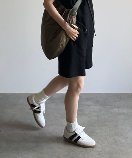 FLIP TONGUE LEATHER SNEAKERS / 2color