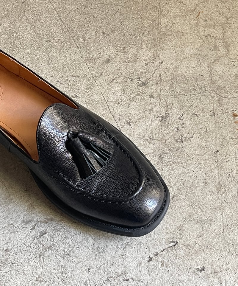 ローファー・オックスフォード TASSEL LOAFERS TASSEL LOAFERS / 2color | JISTORY