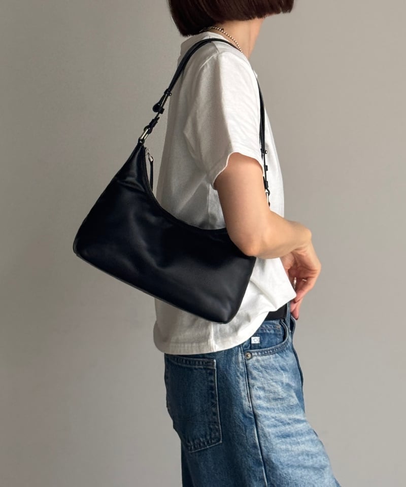 バッグ archive leather cargo one shoulder bag PADDED ONE SHOULDER HOBO BAG | JISTORY