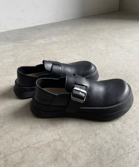 ROUND BUCKLE SHOES / 2color