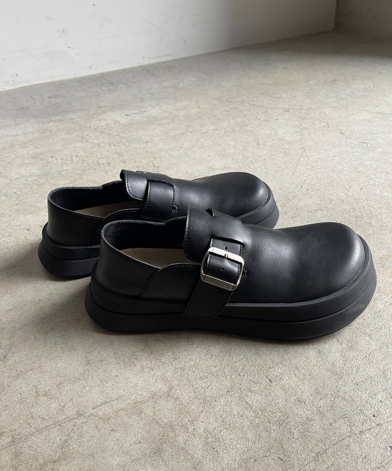 ROUND BUCKLE SHOES / 2color | JISTORY