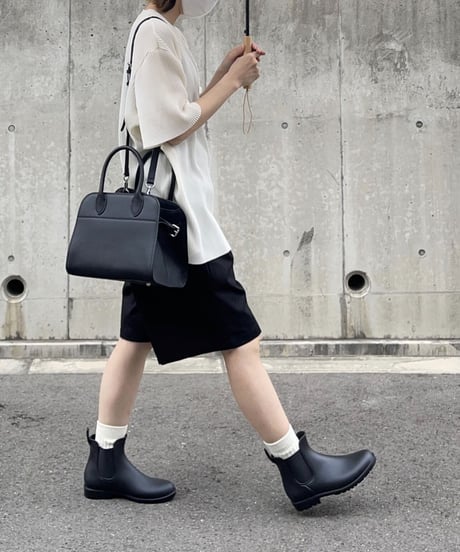 RAIN BOOTS