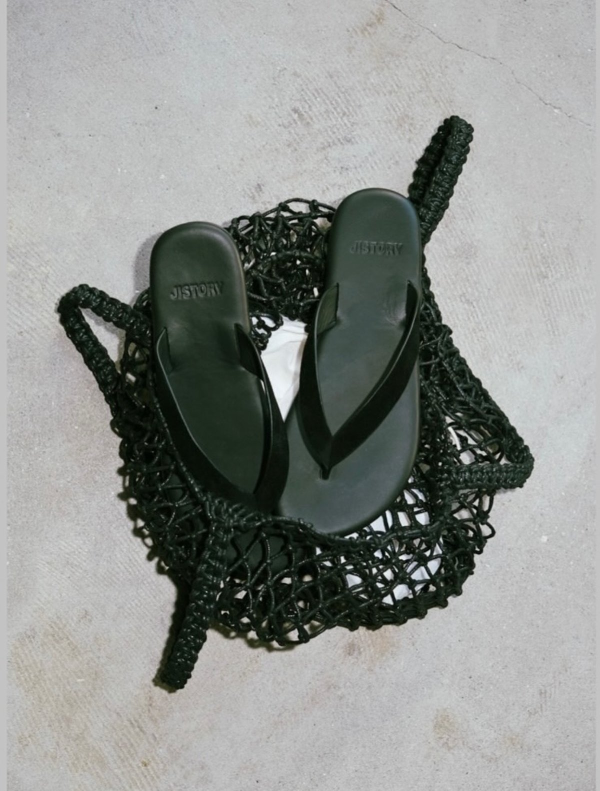 LEATHER THONG SANDALS | JISTORY