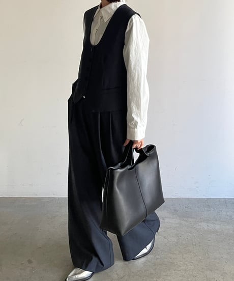 FLAT HANDLE LEATHER TOTE BAG