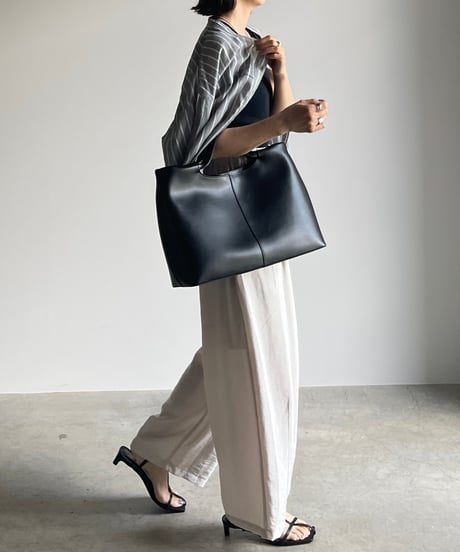 FLAT HANDLE LEATHER TOTE BAG