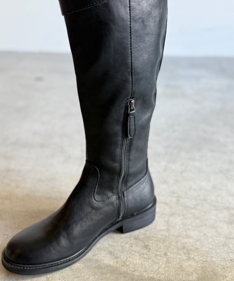 LEATHER BELT LONG BOOTS
