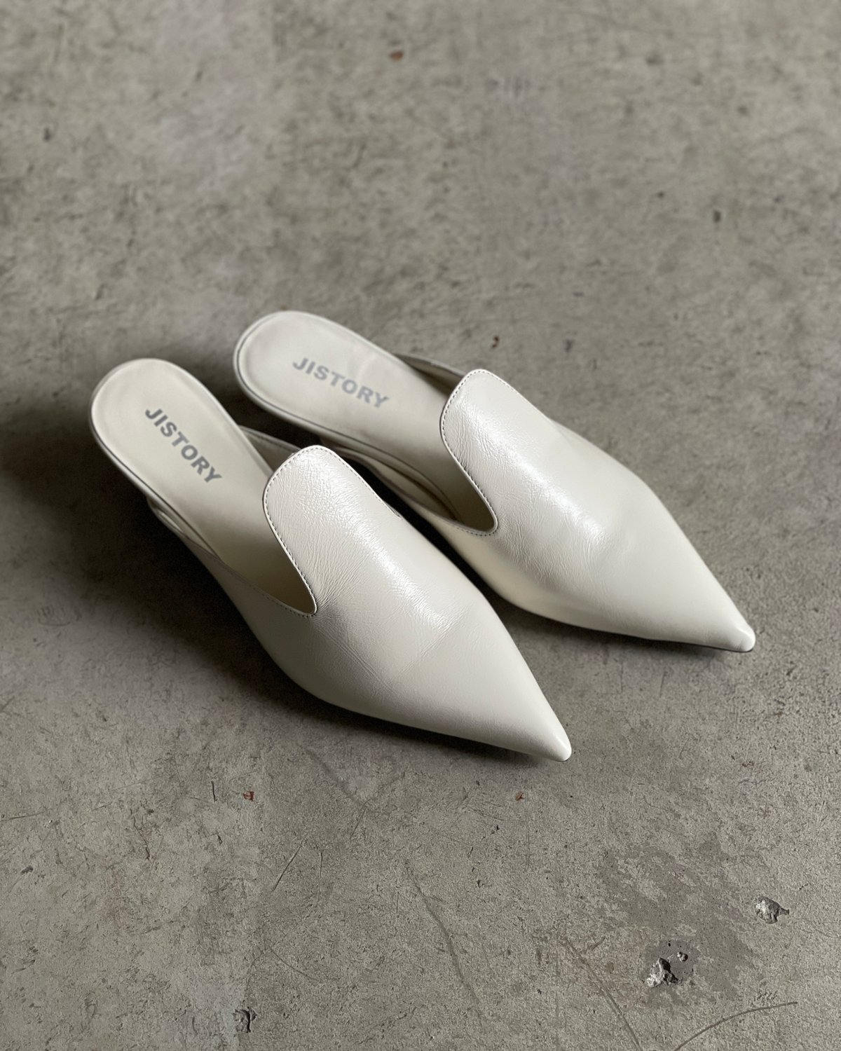 POINTED TOE MULE