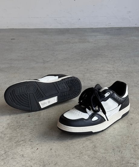 DISTRESSED LEATHER COURT SNEAKERS / 2color