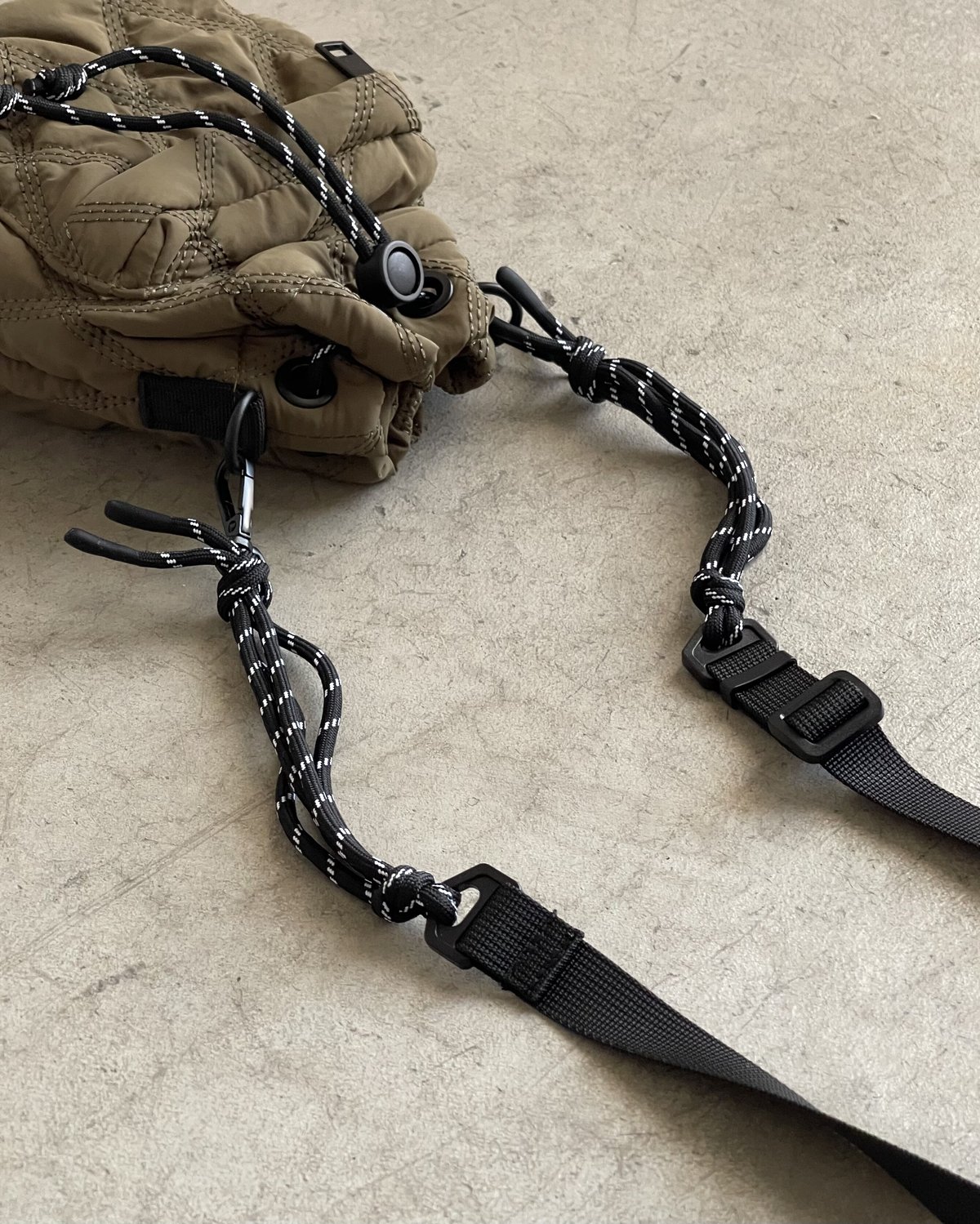 QUILTING PARACORD SHOULDER BAG / 2color | JISTORY