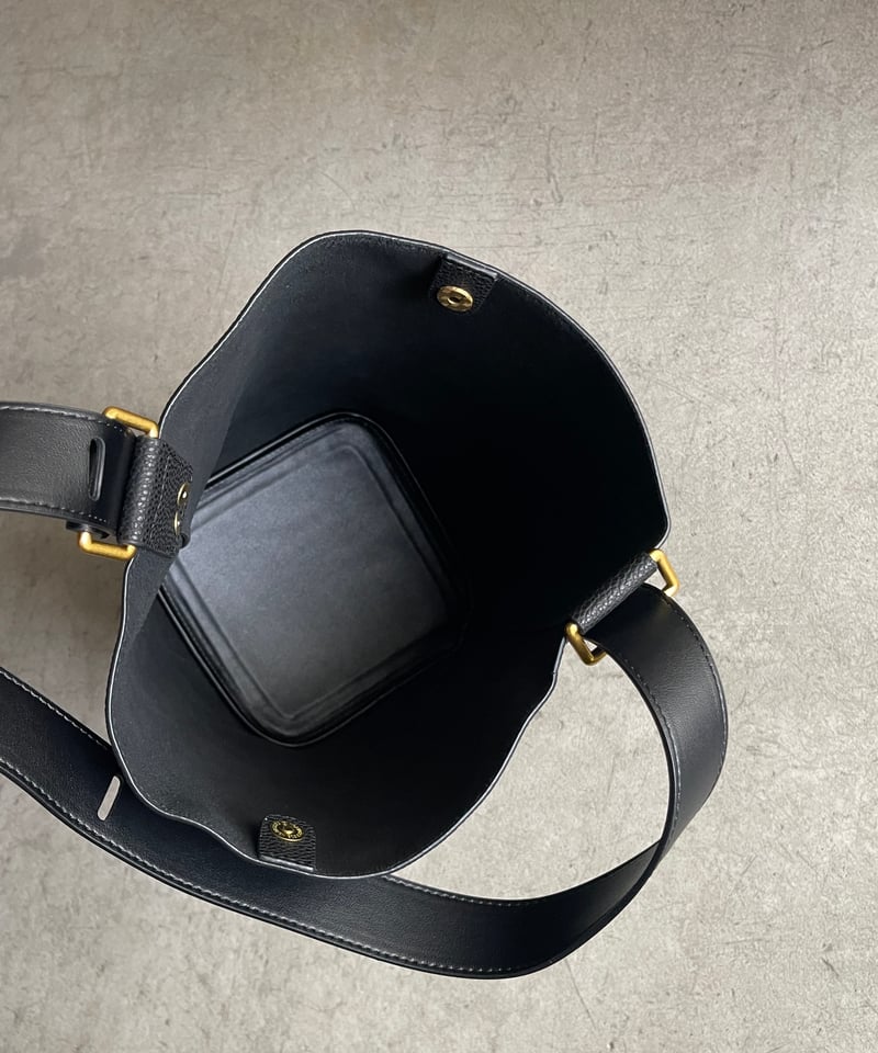 ONE HANDLE BUCKET BAG | JISTORY