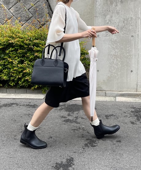 RAIN BOOTS