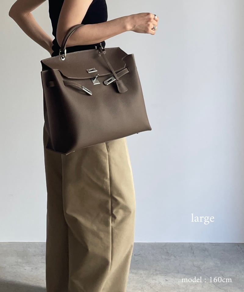 SQUARE BELT HANDLE BAG | JISTORY