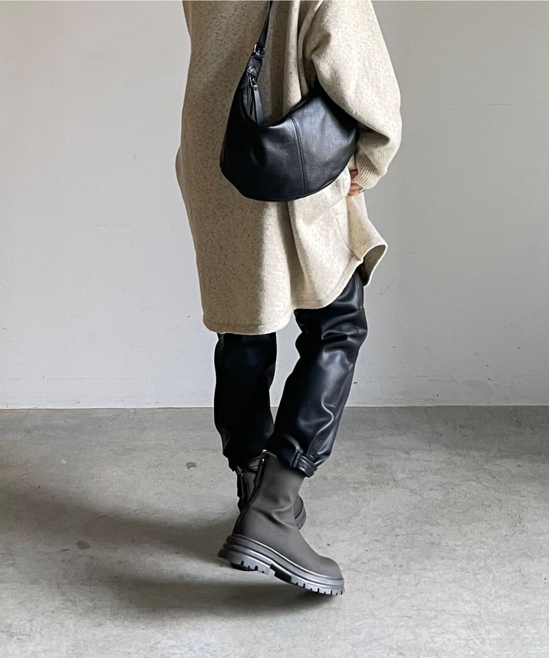 LEATHER SHOULDER BAG | JISTORY LEATHER SHOULDER BAG | JISTORY
