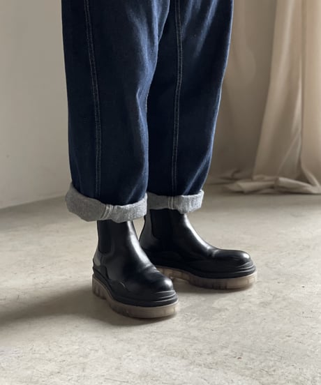 CLEAR SOLE CHELSEA BOOTS