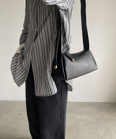LEATHER ONE SHOULDER BAG/2color