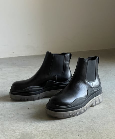 CLEAR SOLE CHELSEA BOOTS